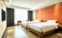 Yunxi Changhong Hotel (Qixi Square, Yunxi Bus Station) - parkir