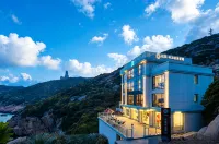 Floral Hotel · Listening to the sea Hotel - Romantic