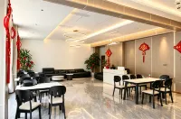 Mountain Stream Elegant Residence - 2-Star