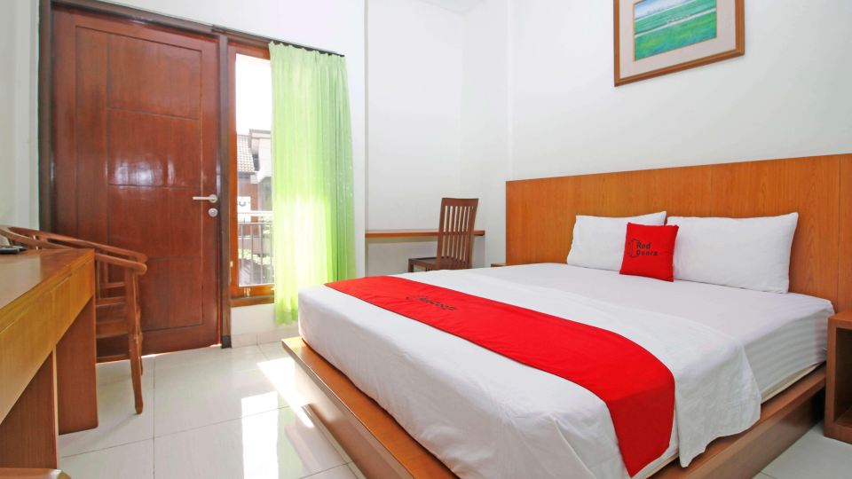 RedDoorz @ Turangga Sari