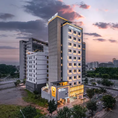 Hotel Coolstay Lions Park (Previous Daegu February Hotel Lions Park) Các khách sạn gần Sân vận động Daegu