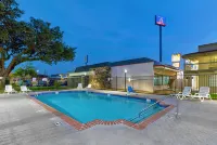 Motel 6 Oceanside, CA – Marina / Camp Pendleton - バスタブ