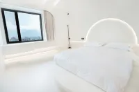 ZaiQi a o - balcony