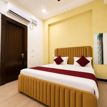 Radha Palace - Near Prem Mandir and Iskon Hotels in Mathura