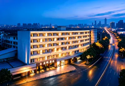 Qifan Hotel (Kunming Railway Station Huannan South Road Metro Station Branch) Hotels in Railway Station Area