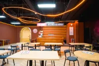 Pomegranate Dream Hostel (Guangzhou Taigucang Fenghuang Xincun Subway Station) - Bar