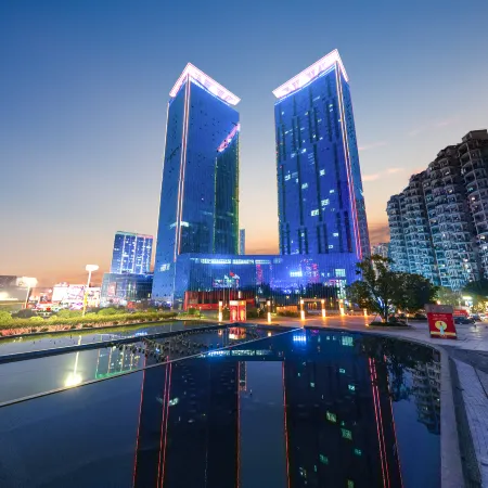 Yunshe Hotel (Luzhou Wanxianghui Jiale Century City)