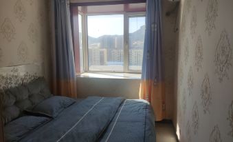 Chengde Homeland Rizu Apartment