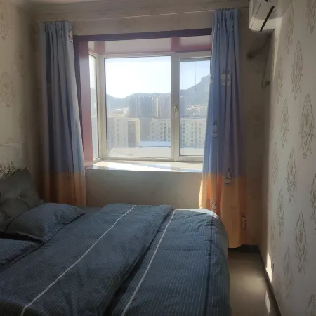 Chengde Homeland Rizu Apartment