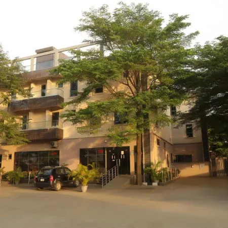 The Carlton Gate Hotel