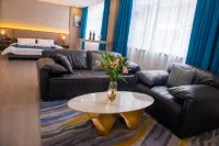 Courtyard by Marriott (Phoenix Garden)