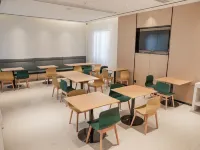 Urban Convenient Hotel (Xiangyang Gucheng Yufeng Century Plaza Branch) Hotels in Gucheng