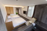 Tangshe Hot Spring Villa Homestay Hotels in Mile City