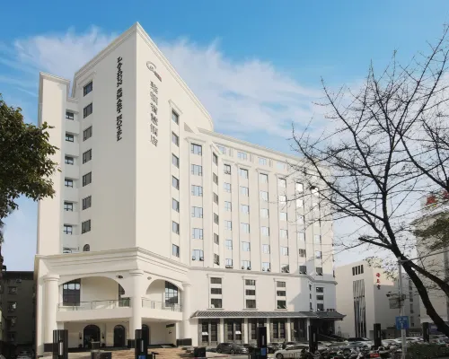 Laidun Smart Hotel Hotels near Danshui