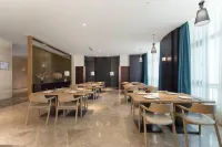 XANA Deluxe Hotel (Hotan Night Market Chuanyi) - breakfast
