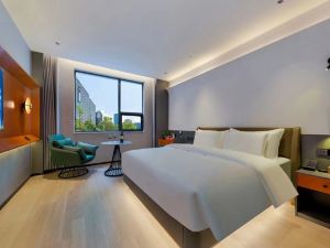 Dijia Light Luxury Hotel (Sanya Bay Railway Station Branch)