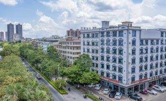 PinShangYi Hotel(QinZhou BeiBu Bay store)