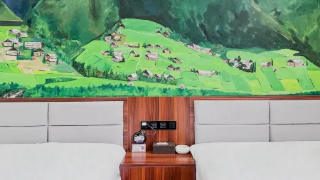 Bingzhong Luo Muyunxu Station Отели рядом с достопримечательностью «The First Bend of Nujiang River»