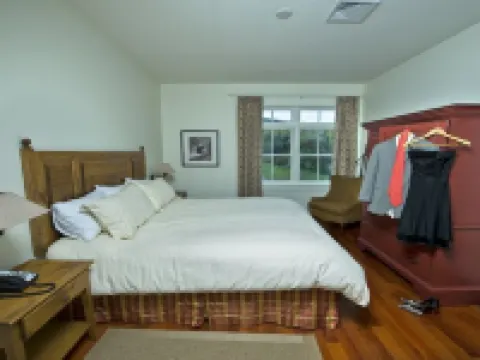 Clay Brook Hotel at Sugarbush Hotels in Warren