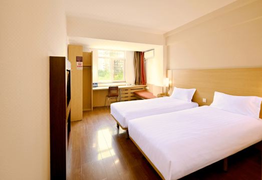 5. Ibis 호텔 ..