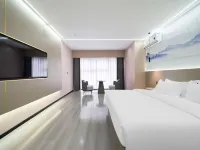 Fanshe Hotel Chain (Xinmi Zhongqiang Light Year Store)