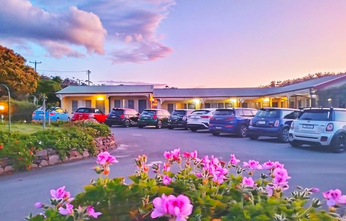 Wintersun Gardens Motel