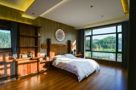Huaxiwan Country Holiday Hostel