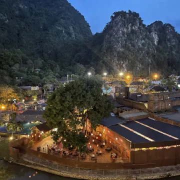 Ipoh Sunway Onsen Themepark Suite by IWH