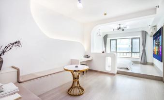 Shijiazhuang Meet the Movie Hotel (Xinbai Plaza MixC Store)