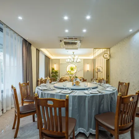 Floral Hotel · Huoshan Daijian Yinshe Hotel (Nanyueshan Scenic Area)