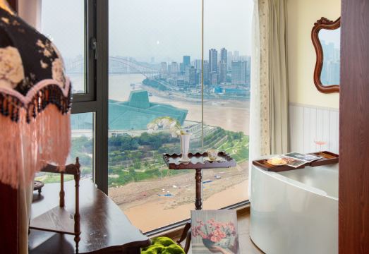 Fandiao Homestay 객실에서 바라본 홍야동