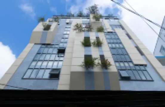 Lanura Apartments and Hotel Hotels near Etown Tower