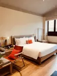 Juxian Laoshe Tea House Hotel (Juguo Ancient City Shop) فنادق في مديرية جيُ