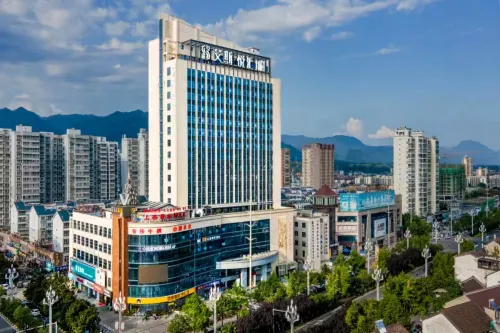 S International Hotel - con vista montagne