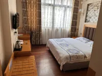 Xinlong Jinqiu Color Hotel