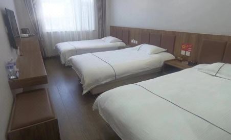 Dongtai Hotel - Housity