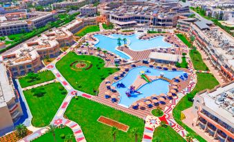 Pickalbatros Royal Moderna Sharm "Aqua Park"