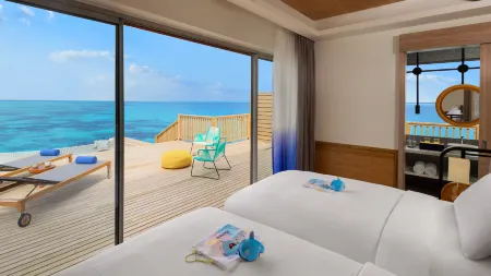 Avani+ Fares Maldives Resort Отели рядом с достопримечательностью «Ваккару»