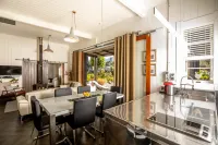 The Factory Luxury Accommodation Hotels in Hapuku