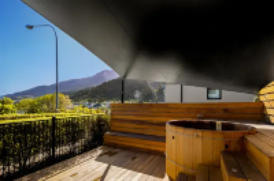 هارتلاند هوتل كوينزتاون