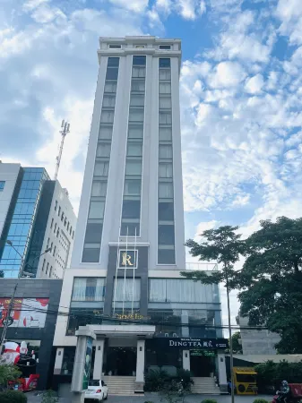 Royal Palace Hotel Отели в г. Туенкуанг