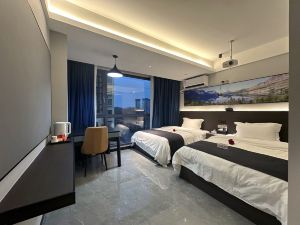 Songtao Jingyi Business Hotel