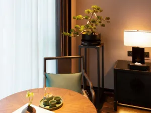 Lanhua Hotel