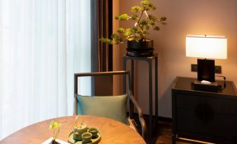 Lanhua Hotel