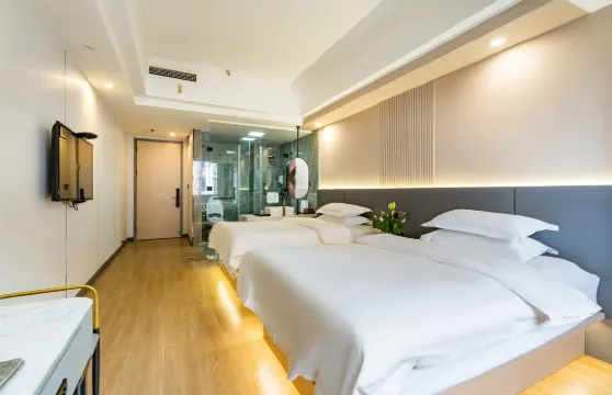 瀘州雪梨樹主題酒店（水井溝步行街店）