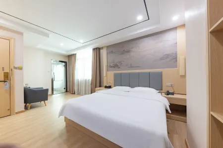 ELONG R.YUN (Guangzhou Donghuicheng Wanda Plaza)
