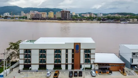 One Budget Hotel Chiangrai Chiang Saen Отели рядом с достопримечательностью «Golden Triangle Park Hall of Opium»