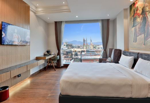 3. 라케이 호텔..