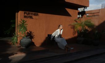 Further Hotel