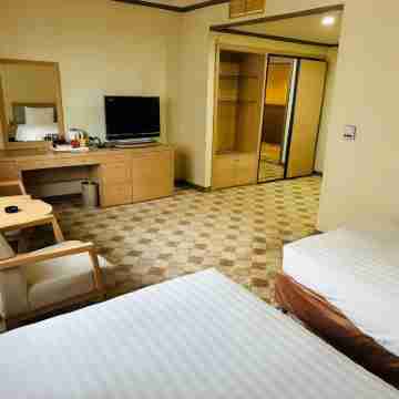 Sunjin Grand Hotel Rooms